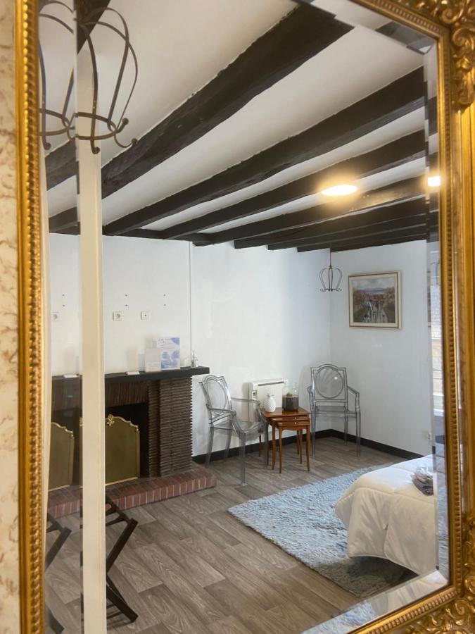Chambre & Salle De Bain Privee - Lv 33 Argenton Sur Creuse Exterior photo